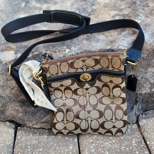 Coach Signature C Penelope Crossbody Purse Bag